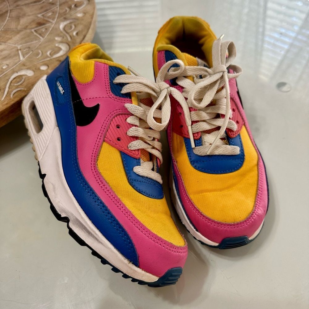 5Y Nike Air Max 90 Colorful Sneakers - Picture 2 of 16